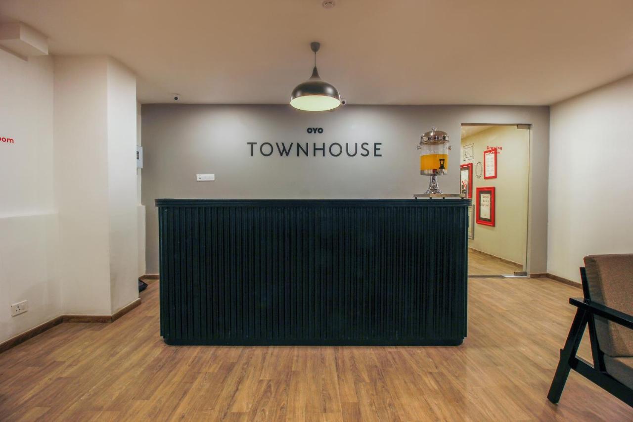 Townhouse White Ridge Shivam Road Hotel Lālāguda Exterior photo