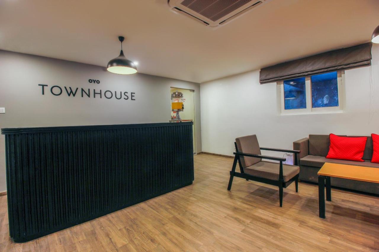 Townhouse White Ridge Shivam Road Hotel Lālāguda Exterior photo