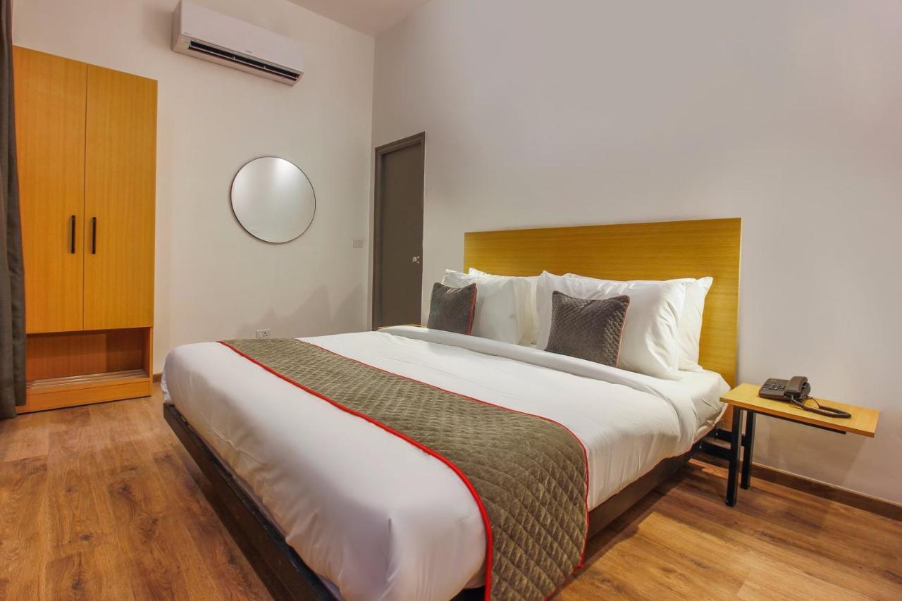 Townhouse White Ridge Shivam Road Hotel Lālāguda Exterior photo