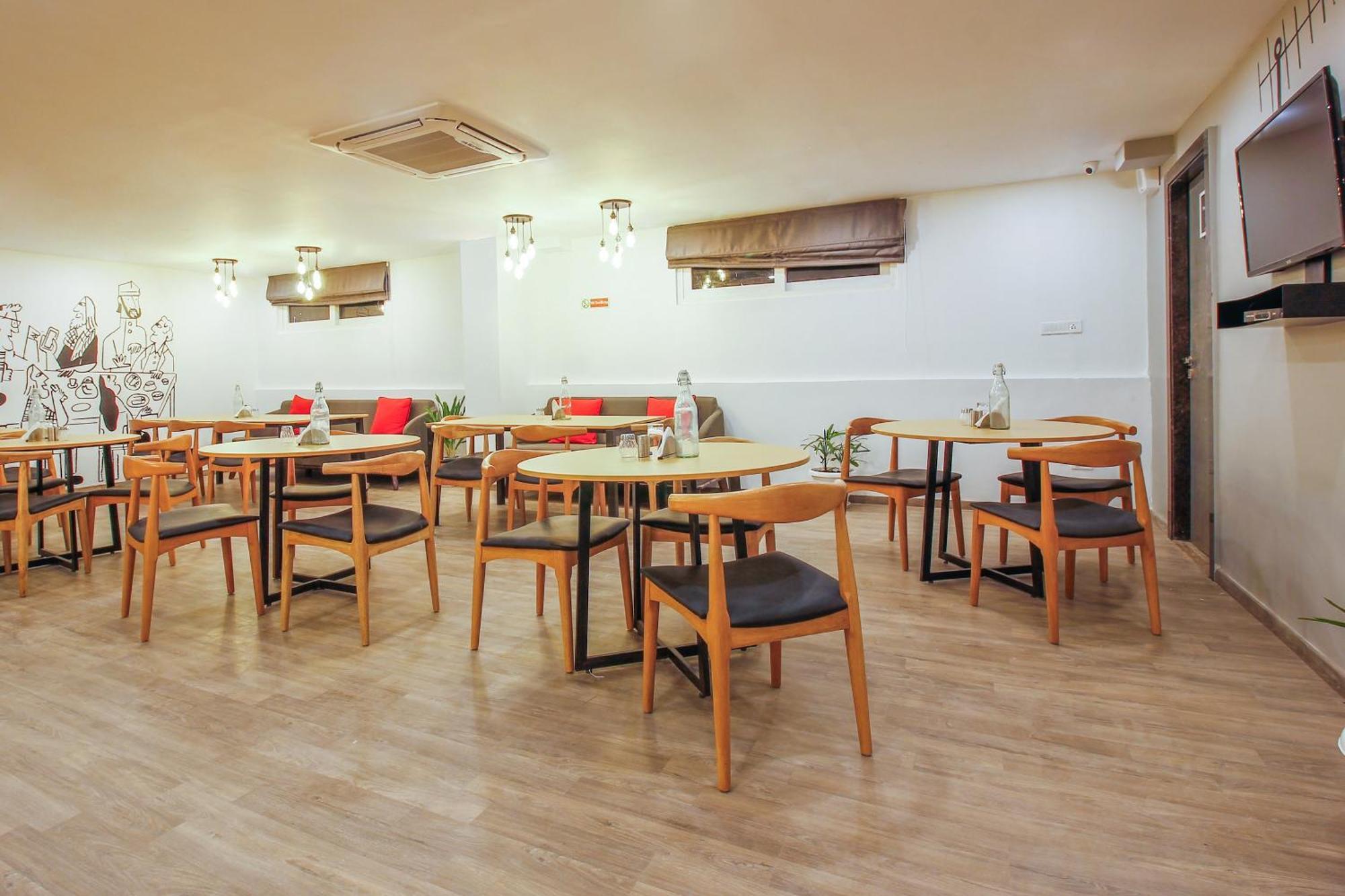 Townhouse White Ridge Shivam Road Hotel Lālāguda Exterior photo