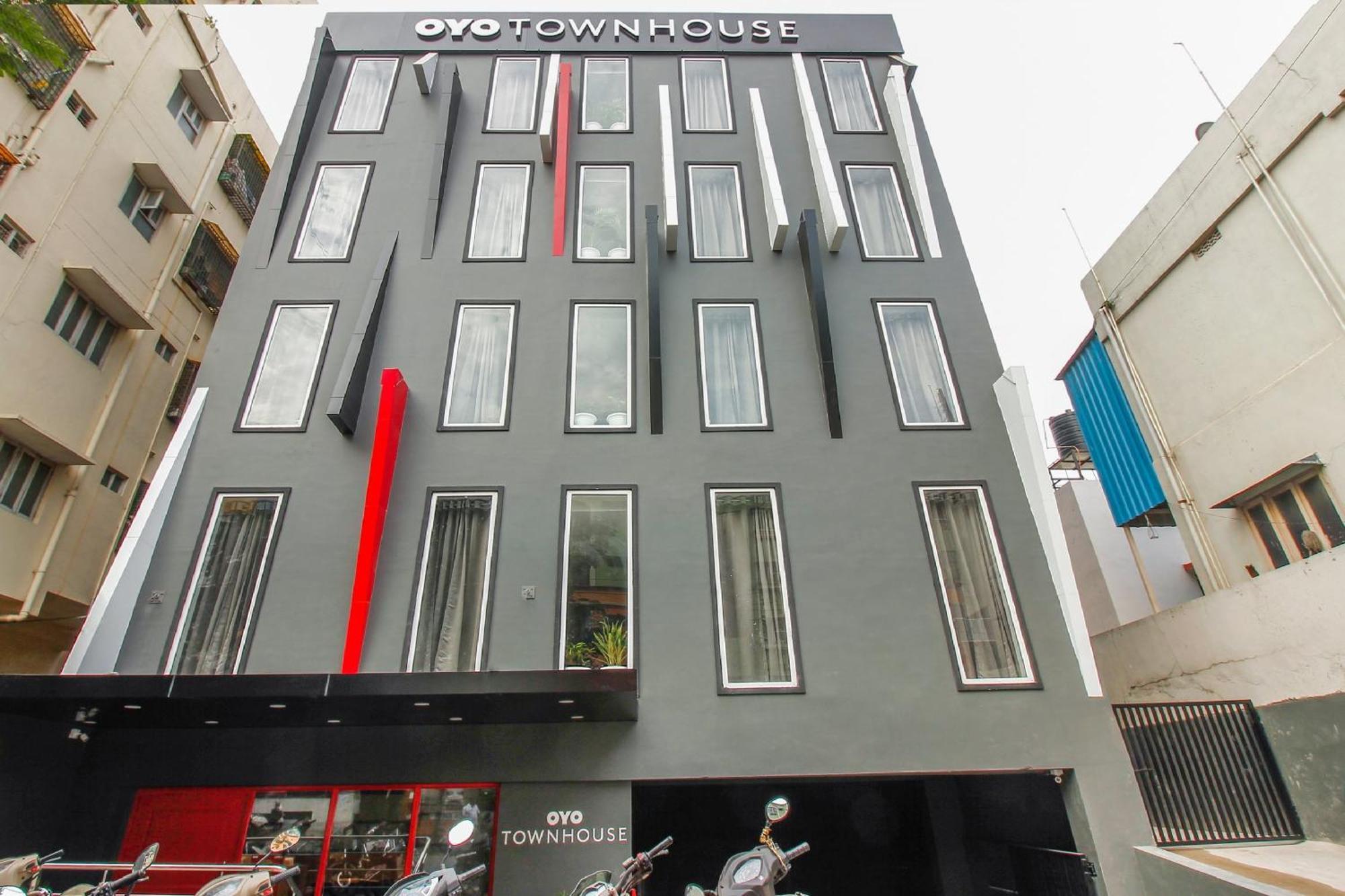 Townhouse White Ridge Shivam Road Hotel Lālāguda Exterior photo